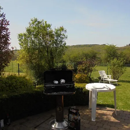 Chalet Ons Bienvenidos Met Garage